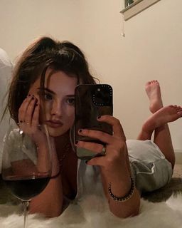 Brooke Hyland feet photo 7