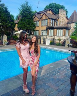 Brooke Hyland feet photo 12
