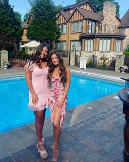 Brooke Hyland feet photo 11