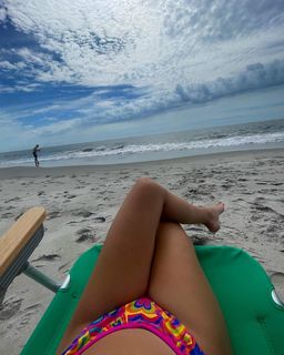 Brooke Hyland feet photo 10