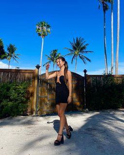 Brooke Hyland feet photo 7