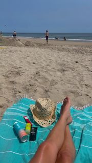 Brooke Hyland feet photo 10