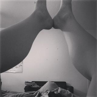 Brooke Leigh Lawson feet photo thumbnail