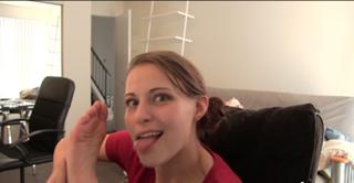 Brooke Leigh Lawson feet photo thumbnail