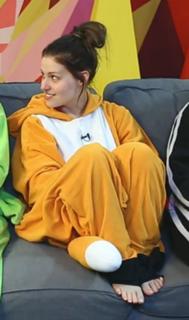 Brooke Leigh Lawson feet photo thumbnail