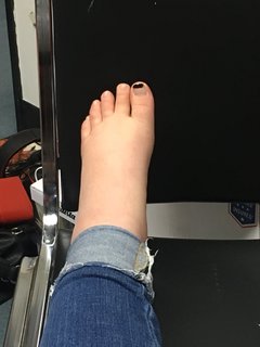 Brooke Leigh Lawson feet photo thumbnail