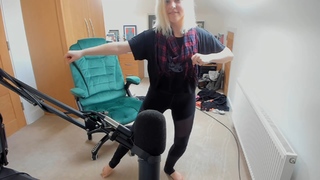 Brooke Leigh Lawson feet photo thumbnail