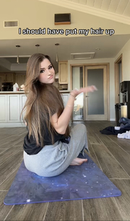 Brooke Monk feet photo thumbnail