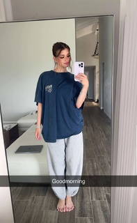 Brooke Monk feet photo thumbnail