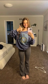 Brooke Monk feet photo thumbnail