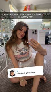 Brooke Monk feet photo thumbnail