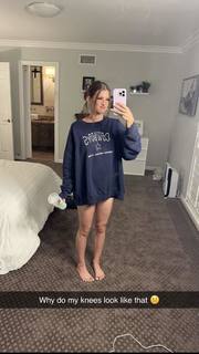 Brooke Monk feet photo thumbnail