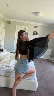 Brooke Monk feet photo thumbnail