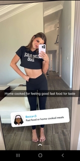 Brooke Monk feet photo thumbnail