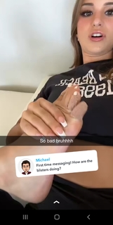 Brooke Monk feet photo thumbnail