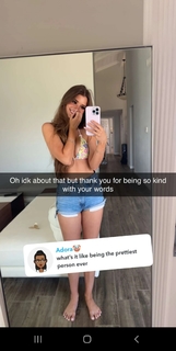 Brooke Monk feet photo thumbnail