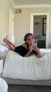 Brooke Monk feet photo thumbnail