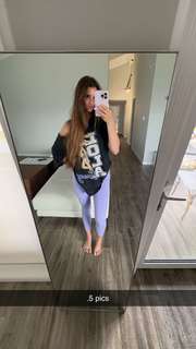 Brooke Monk feet photo thumbnail