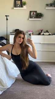 Brooke Monk feet photo thumbnail