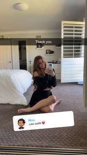 Brooke Monk feet photo thumbnail