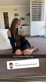 Brooke Monk feet photo thumbnail