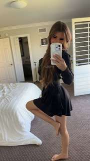 Brooke Monk feet photo thumbnail