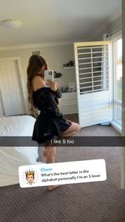 Brooke Monk feet photo thumbnail