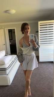 Brooke Monk feet photo thumbnail