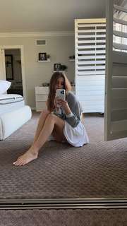 Brooke Monk feet photo thumbnail