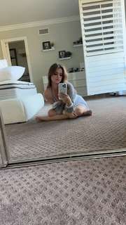Brooke Monk feet photo thumbnail
