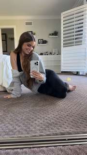 Brooke Monk feet photo thumbnail