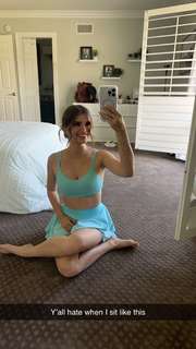 Brooke Monk feet photo thumbnail