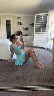 Brooke Monk feet photo thumbnail