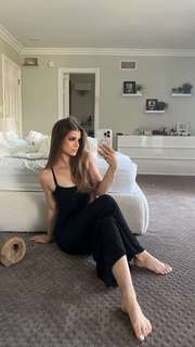 Brooke Monk feet photo thumbnail