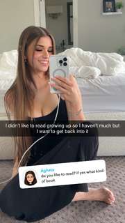Brooke Monk feet photo thumbnail