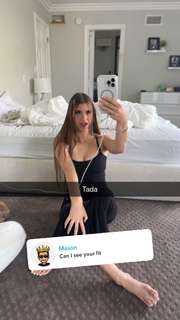 Brooke Monk feet photo thumbnail