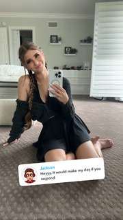 Brooke Monk feet photo thumbnail