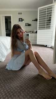Brooke Monk feet photo thumbnail