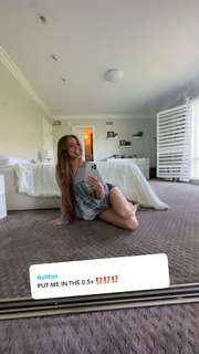 Brooke Monk feet photo thumbnail