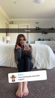 Brooke Monk feet photo thumbnail