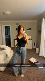 Brooke Monk feet photo thumbnail