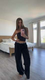 Brooke Monk feet photo thumbnail