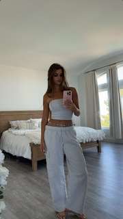 Brooke Monk feet photo thumbnail