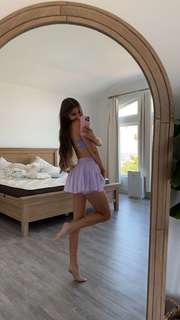 Brooke Monk feet photo thumbnail