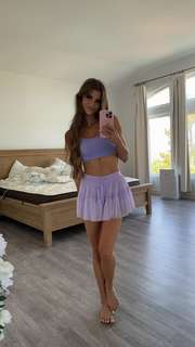 Brooke Monk feet photo thumbnail