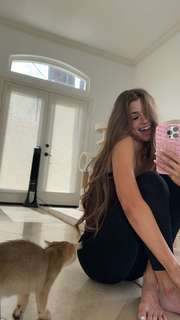 Brooke Monk feet photo thumbnail