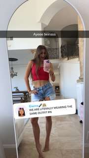 Brooke Monk feet photo thumbnail