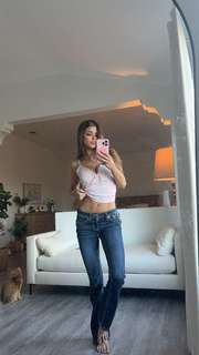 Brooke Monk feet photo thumbnail