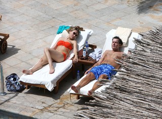 Brooke Mueller feet photo 8