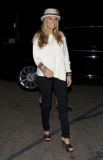 Brooke Mueller feet photo 15